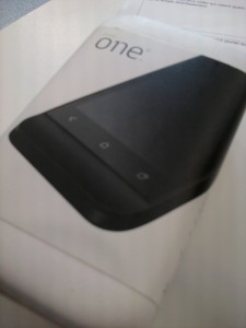 La boite du HTC One V très écolo
