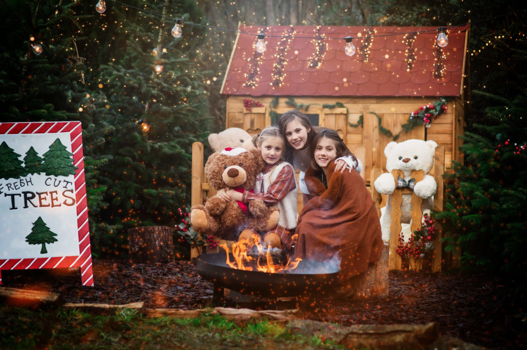 Mes 3 mistinguettes dans notre joli décors de Noël extérieur - Petite Snorkys Photography