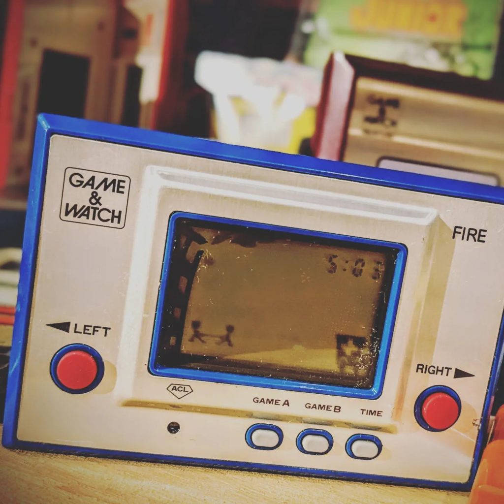 Fire - Game & Watch Silver Edition (Nintendo, 1980)