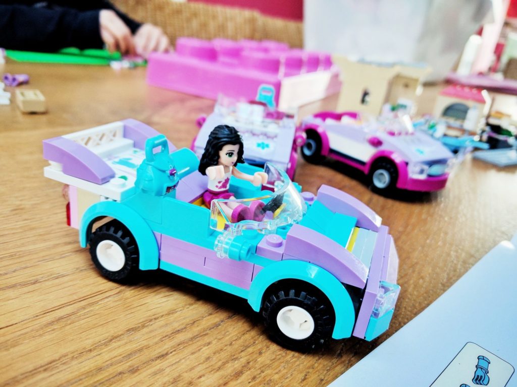 Les filles ont reçu des LEGO Friends -- Avril 2017