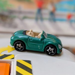 Racing City Roadster - Hasbro Micro Machines